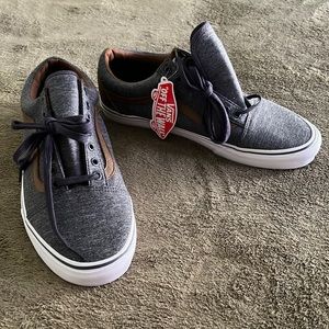 Men’s Vans Old Skool. Blue/Grey canvas with Brown Leather. Size 11